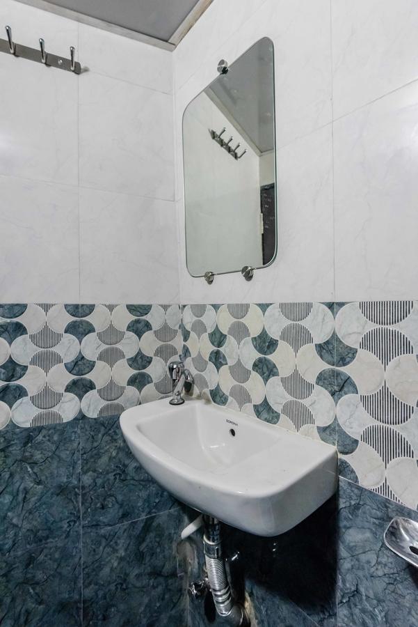 Awesome Dormitory - Men Only มุมไบ ภายนอก รูปภาพ