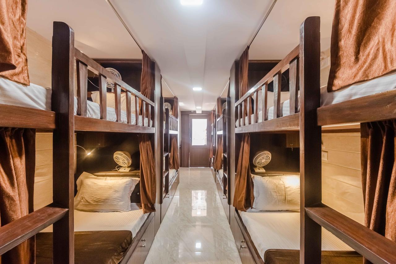 Awesome Dormitory - Men Only มุมไบ ภายนอก รูปภาพ