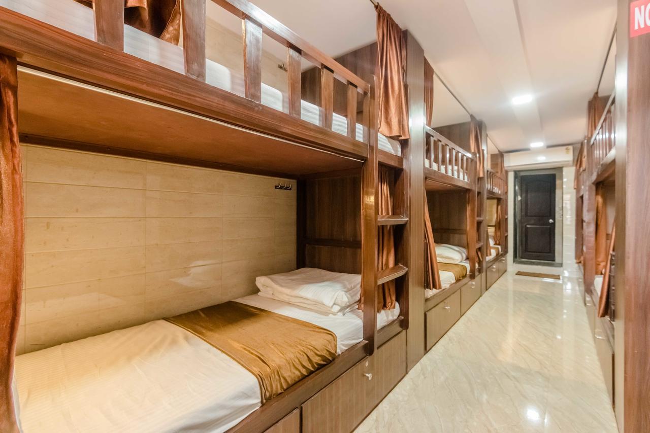 Awesome Dormitory - Men Only มุมไบ ภายนอก รูปภาพ
