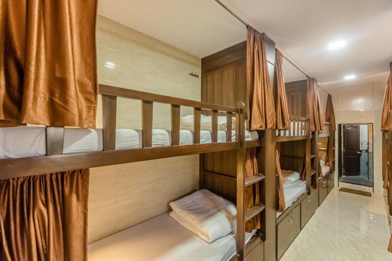 Awesome Dormitory - Men Only มุมไบ ภายนอก รูปภาพ